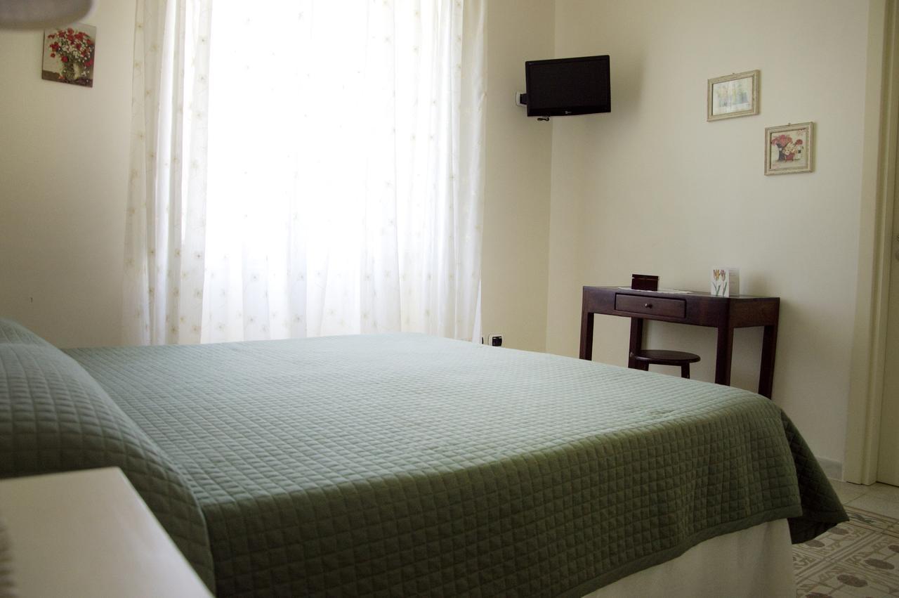 Villa Vincenza Vallo della Lucania Ruang foto